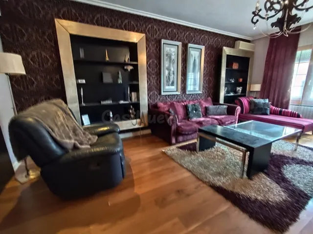 PRECIOSO CHALET EN RIBAFORADA - foto 2