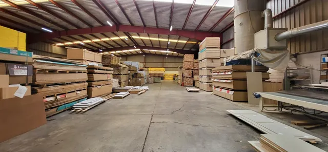 Venta de nave industrial con posibilidad de adquirir una gra - foto 3