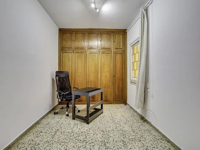 PISO EN OFERTA EN SAGRADA FAMILIA — 9