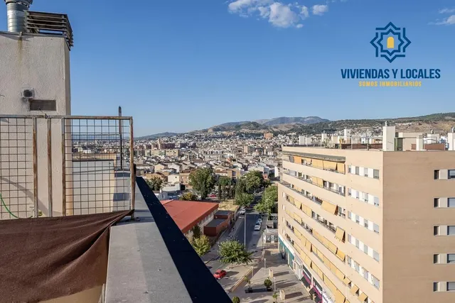 Ático dúplex en Campus de la Salud — 23