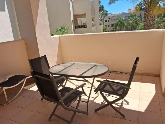 SE ALQUILA EN URBANIZACIÓN RODA GOLF, TRES habitaciones, DOS - foto 3