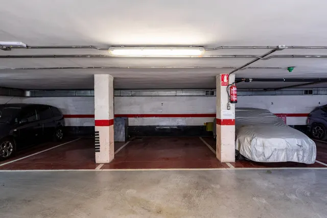 Plaza de garaje de 12m2 en venta en la muy demandada para estacionamiento calle de Hernani — 8