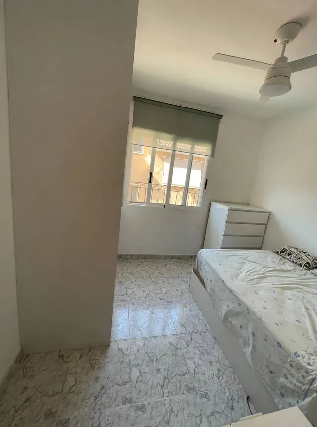 Piso reformado con ascensor a escasos metros de la playa | Santiago de la ribera — 16