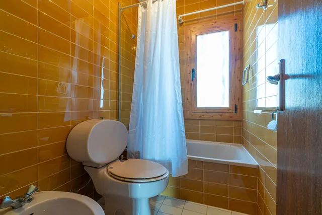 Casa/Chalet independiente de estilo rústico, en Bon Relax, Sant Pere Pescador, a 1Km del mar. — 33