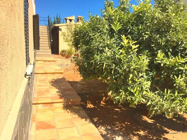 CHALET CON PISCINA Y PARCELA DE 1560 M2 A 10 KM PLAYAS — 12