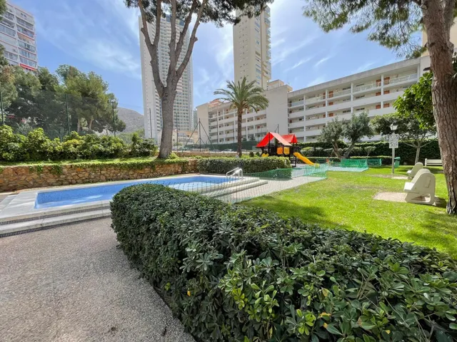 Apartamento de 1 dormitorio con piscina y parking incluido en rincón de loix, Benidorm — 10