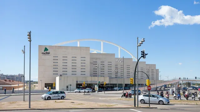 PISO en VENTA en ZARAGOZA - Avenida Navarra (Ref.: 00932) — 47