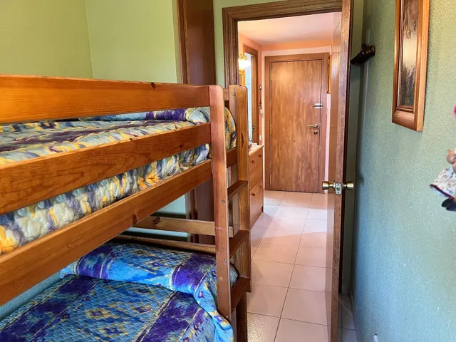 APARTAMENTO DE 2 DORMITORIOS EN PLAZA DE EUROPA. ED. ROYAL. — 13