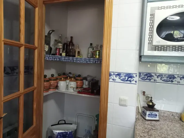 Chalet independiente de una sola planta con parcela llana de 955 m2 en una de las mejores zonas de la urbanización Nueva Sierra. — 11