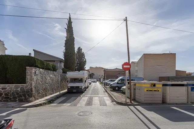 ¡Oportunidad única! Solar en venta en Churriana de la Vega — 9