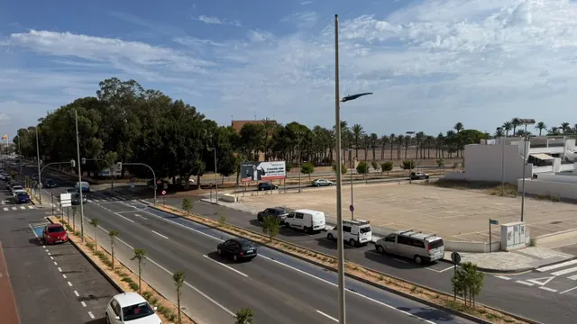 PISO DE TRES DORMITORIOS CON PISCINA CLIMATIZADA, GIMNASIO Y SAUNA EN SAN PEDRO DEL PINATAR — 41