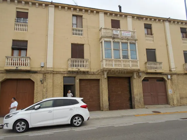 SE VENDE PISO DE 150m ENFRENTE DE PRADIEL