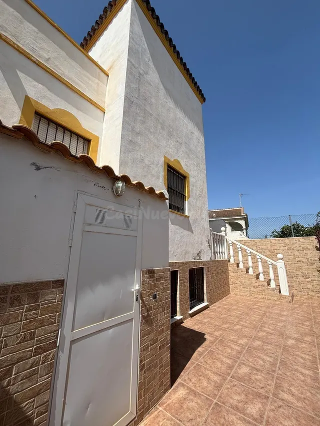 Adosado de 4 dormitorios, 2 baños en Los Altos (Orihuela Costa) con 2 Piscinas, Solárium y Gran Sótano — 7