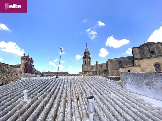 MAGNIFICA CASA EN EL CENTRO DE JEREZ — 2