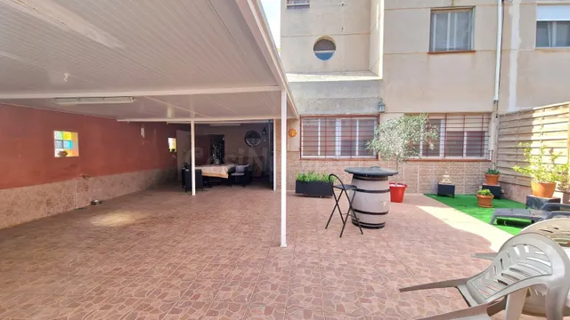 CHALET ADOSADO DE ESQUINA TOTALMENTE REFORMADO CON JARDÍN Y SOLÁRIUM — 4