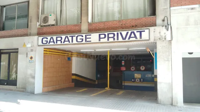 Parking 12m² en alquiler - Eixample - foto 2