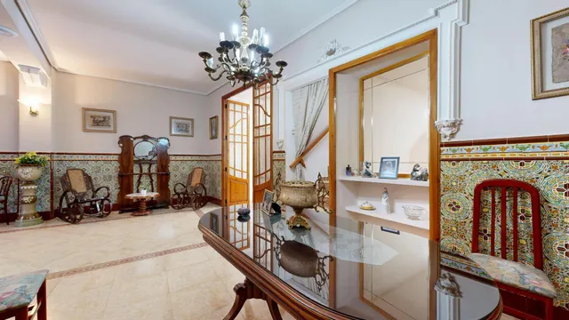 PRECIOSA Y ESPECTACULAR  CASA EN CHIVA  . OJO INVERSORES!!! — 24