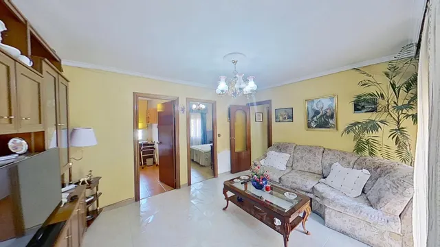 Piso 3 dorm. con terraza en Entrevías · 220.000 € - foto 2