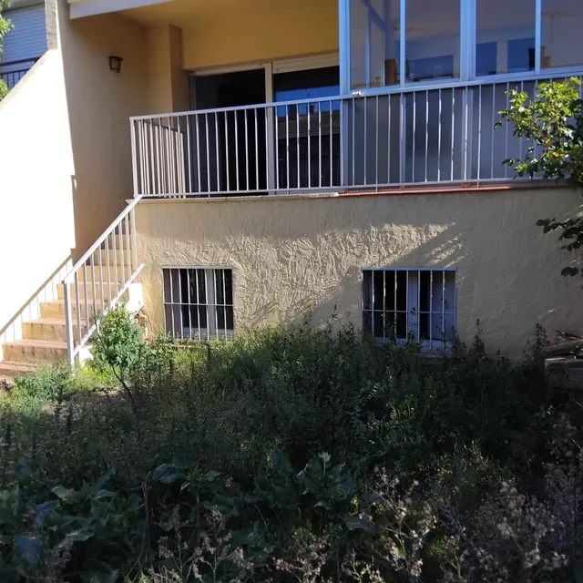 Chalet adosado 210 mt y Jardin 50 mt sol todo el día — 37