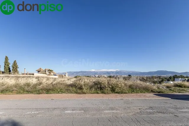 Magnifico solar en Las Gabias. — 2