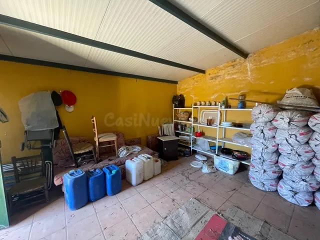 OLIVAR EN VALDEFUENTES CON CONSTRUCCIÓN DE UNOS 25 METROS CU - foto 4