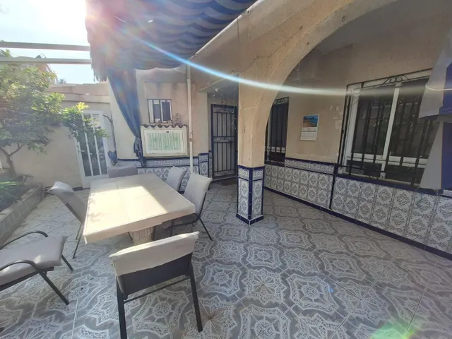 Amplio Quad en Torrevieja, Ideal para Reformar - €209,900 — 38