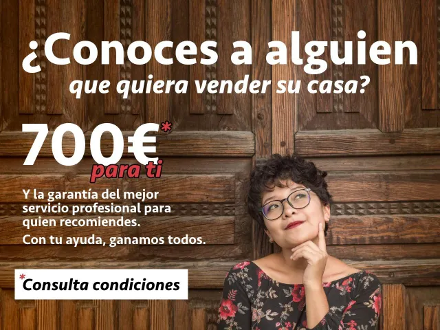 EXTERIOR CON PISCINA, GARAJE Y TERRAZA A SOLO 200 M DE LA PLAYA — 23