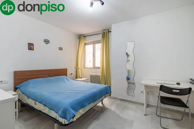 ¡¡Fantástico piso de 7 habitaciones en Bola de Oro!! — 9