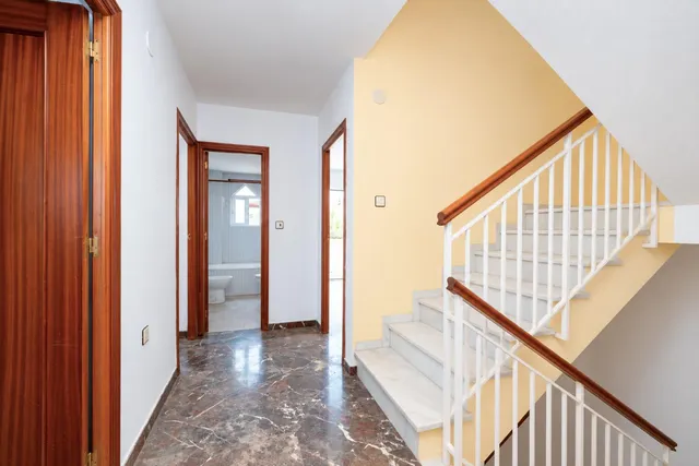 Casa adosada en Los REBITES - Huetor Vega. Con piscina privada. — 45