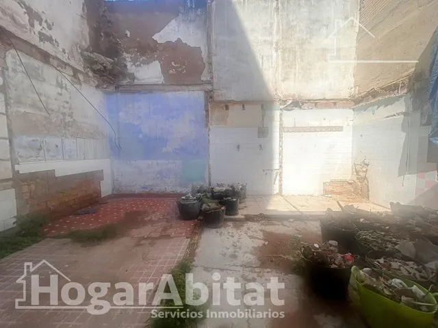 CASA ACOGEDORA Y LUMINOSA PARA REFORMAR CON TERRAZA — 7