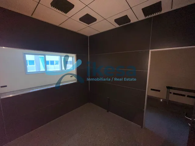Oficina habilitada como estudio de grabación en Alquiler - Hytasa (Sevilla) — 6