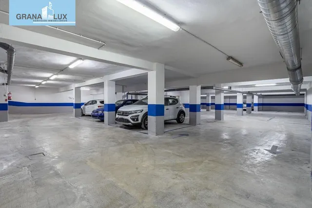 PARKING DE 30 PLAZAS EN PLENO CENTRO DE GRANADA — 6