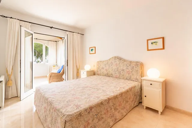 Apartamento con amplia terraza y vistas al puerto en Portopetro — 10