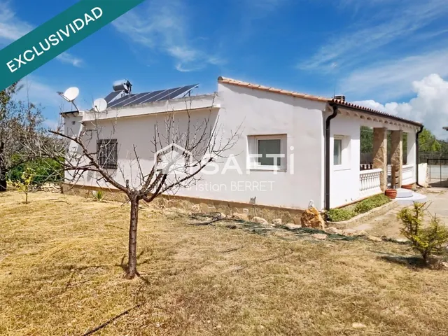 Chalet independiente con piscina y gran parcela. — 5