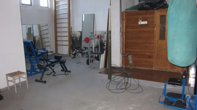 URBANIZACION LA MINA, SE VENDE CHALET — 38