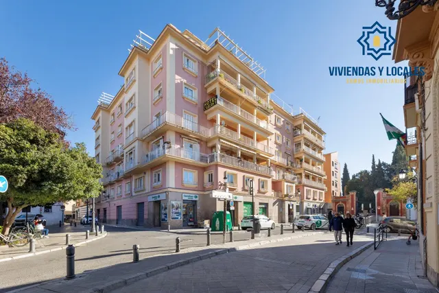Gran vivienda en Plaza Los Campos - 7 habitaciones