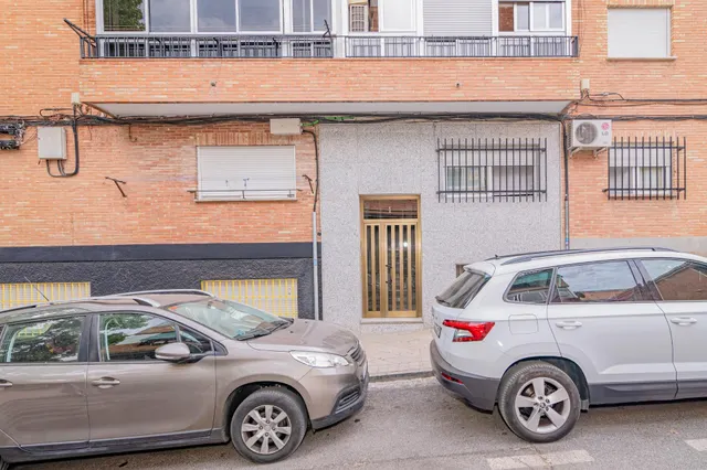 ÁTICO TOTALMENTE REFORMADO DE 3 DORMITORIOS Y EQUIPADO LISTO PARA VIVIR CON VISTAS DESPEJADAS EN LA MEJOR ZONA DEL CERRILLO DE MARACENA — 36