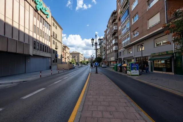 Piso y cochera en venta junto Acera de Darro. — 40