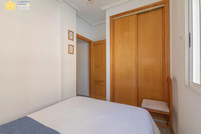 Bungalow en venta en urbanización Las Arenas 2, Arenales del Sol. — 34