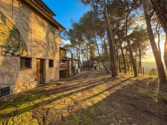 TERRENO + CASA PARA REFORMAR + POSIBILIDAD DE LICENCIA TURÍS - foto 4