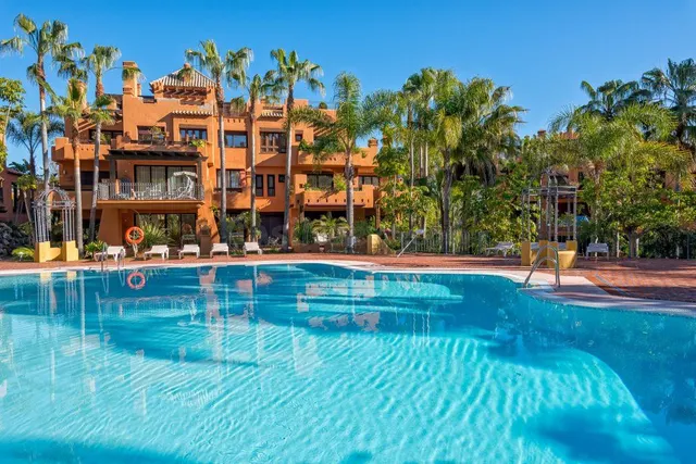 Lujoso apartamento Duplex en una exclusiva urbanizacion en P - foto 4