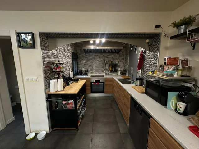 Vivienda unifamiliar reformada con jardín, terraza y garaje-taller en Paseo de los Pisones, Burgos — 8
