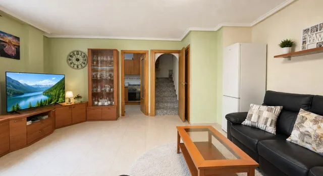 Casa con jardín privado, solárium y gran potencial en Ciudad Quesada — 42