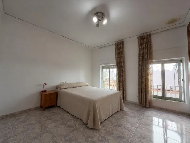 Casa con patio, terraza y acceso a dos calles en el centro de Beniarjó — 39