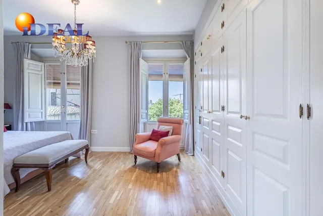 Exclusivo Piso Dúplex en el Corazón de Granada — 22