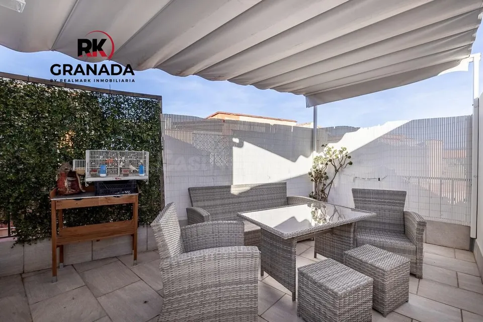 ESPECTACULAR TRIPLEX EN CHURRIANA