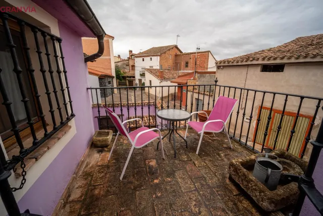 Preciosa casa a la venta en Sojuela — 25