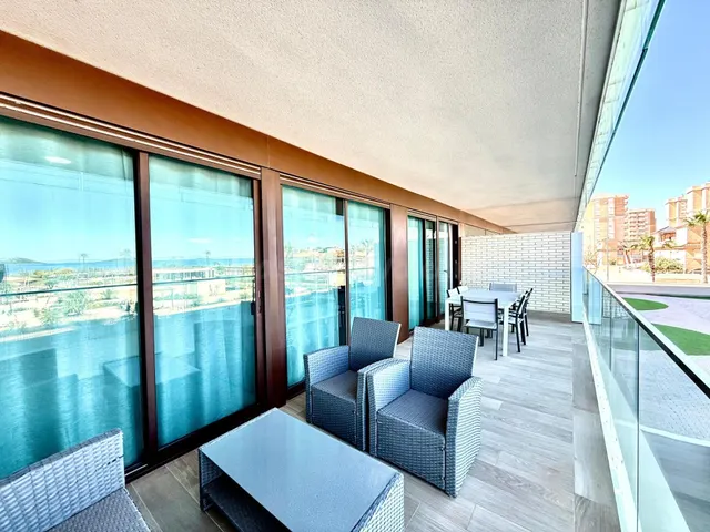 Apartamento con vistas espectaculares en Residencial Los Fla - foto 2