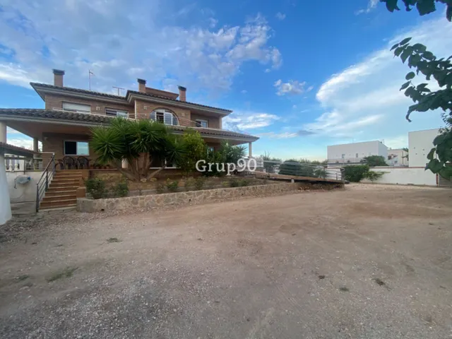 Espectacular chalet en la mejor zona del municipio — 4