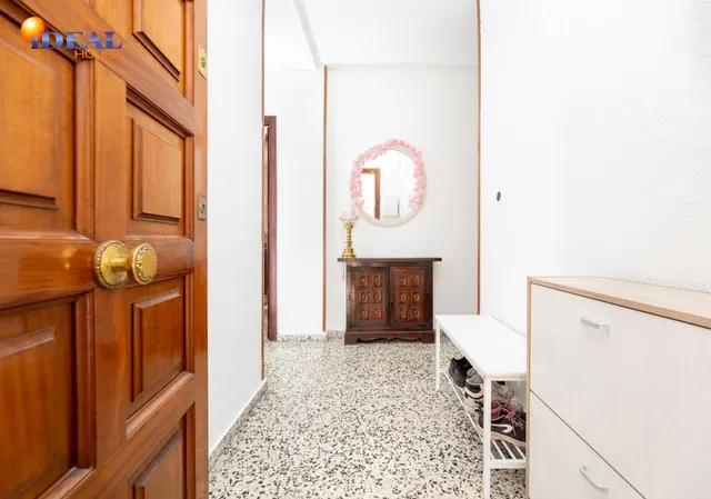 En Venta Piso de 4 dormitorios con ascensor, ideal para reformar a tu gusto. — 22